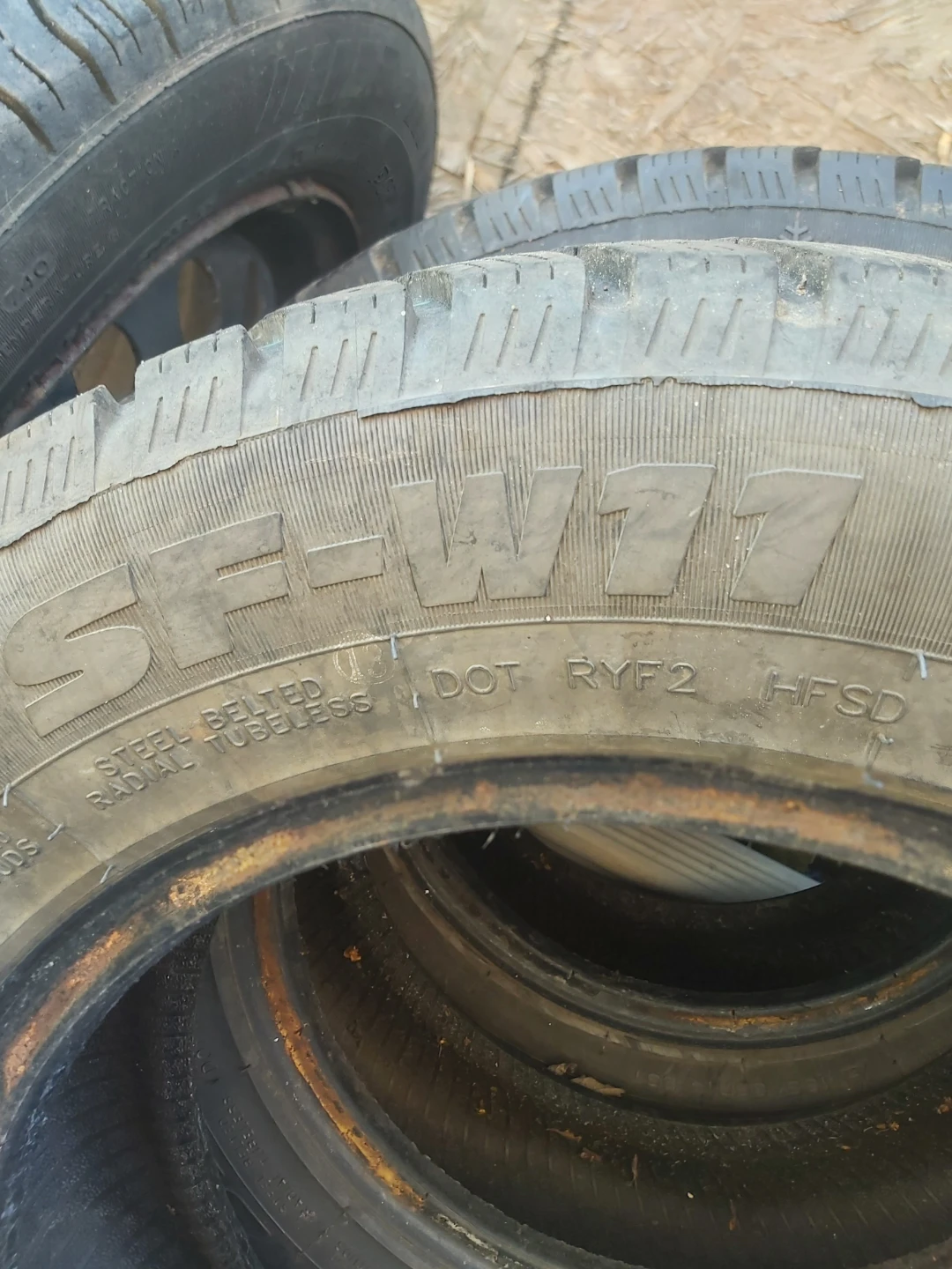 Winter Tires - Laufenn SF-W11 185/65R14 86T - photo 2