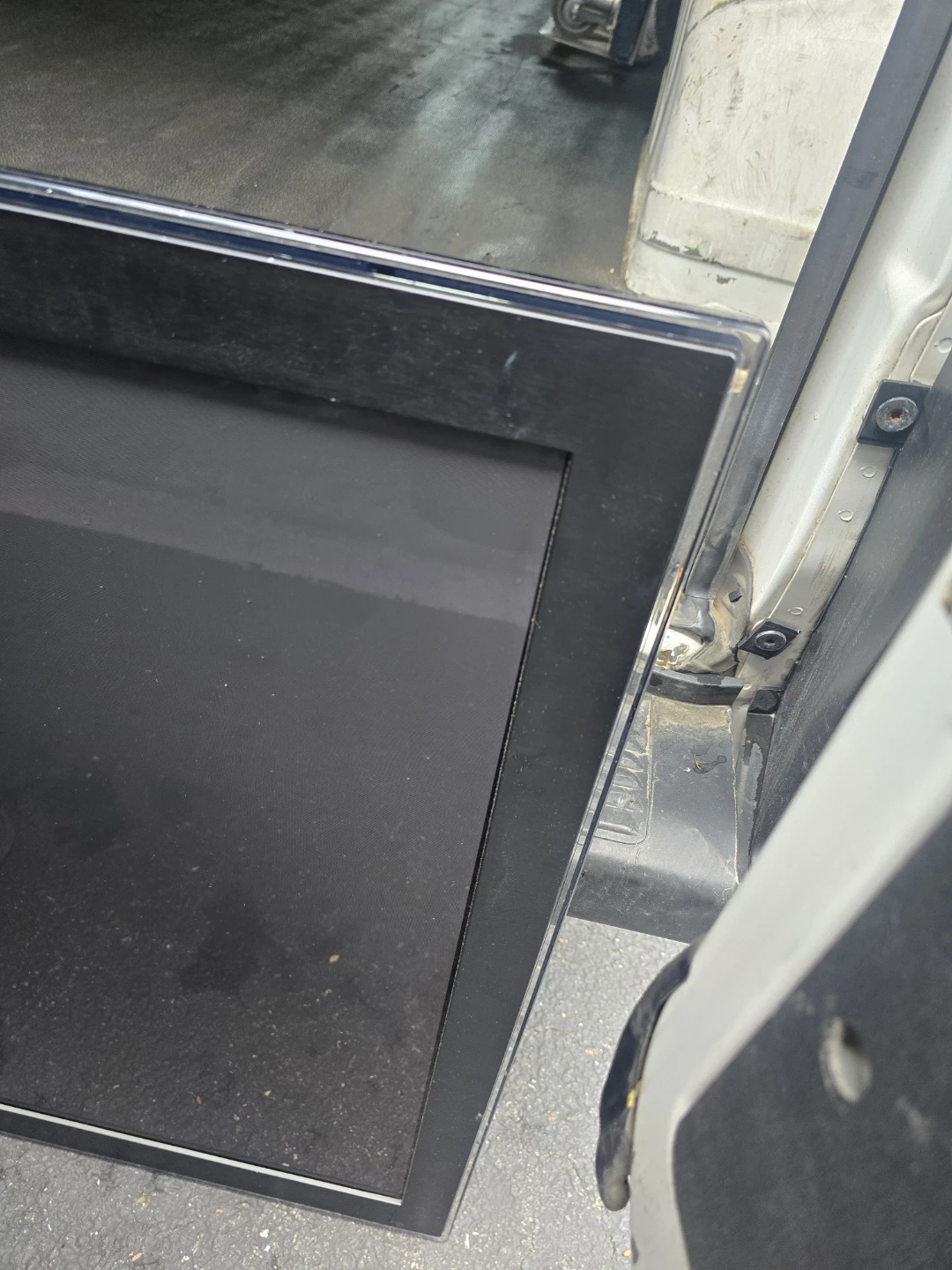Samsung 58" Plasma TV - photo 3
