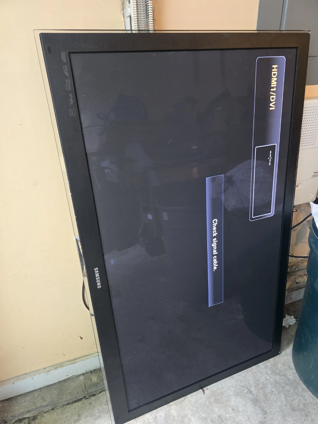 Samsung 58" Plasma TV - photo 4