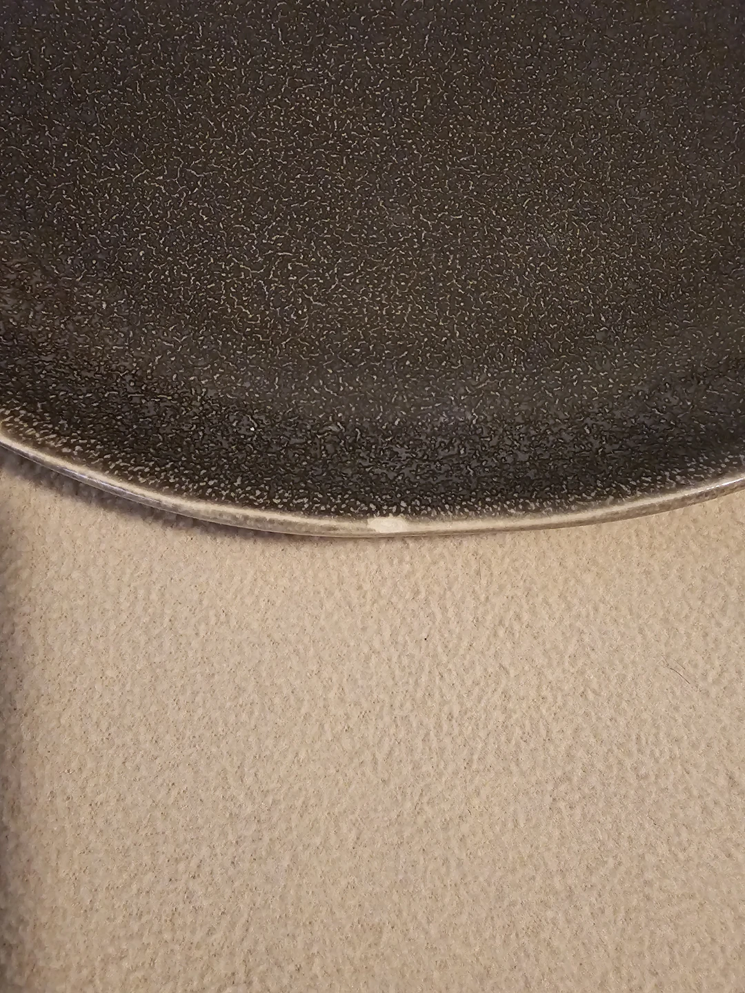 $3 for all 3 Stoneware 11" Plates - photo 2