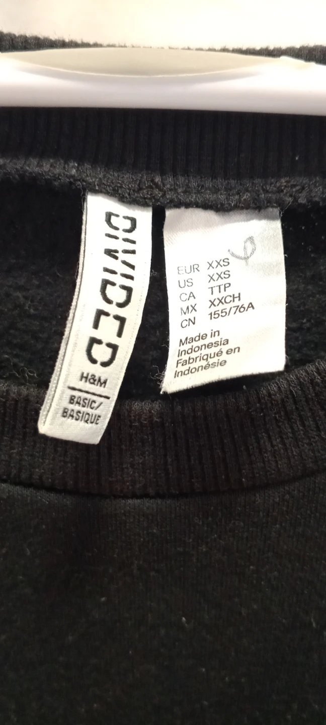 H&M Black Crewneck Sweatshirt - photo 2
