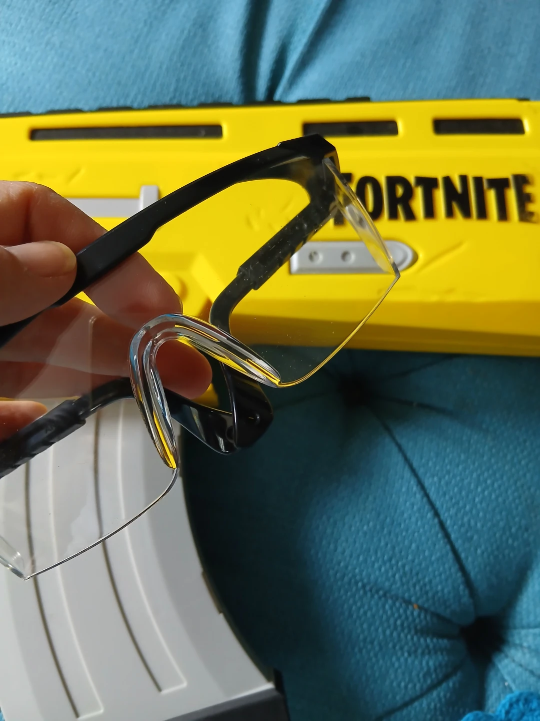 Nerf Fortnite AR-L Blaster with Safety Glasses - photo 2