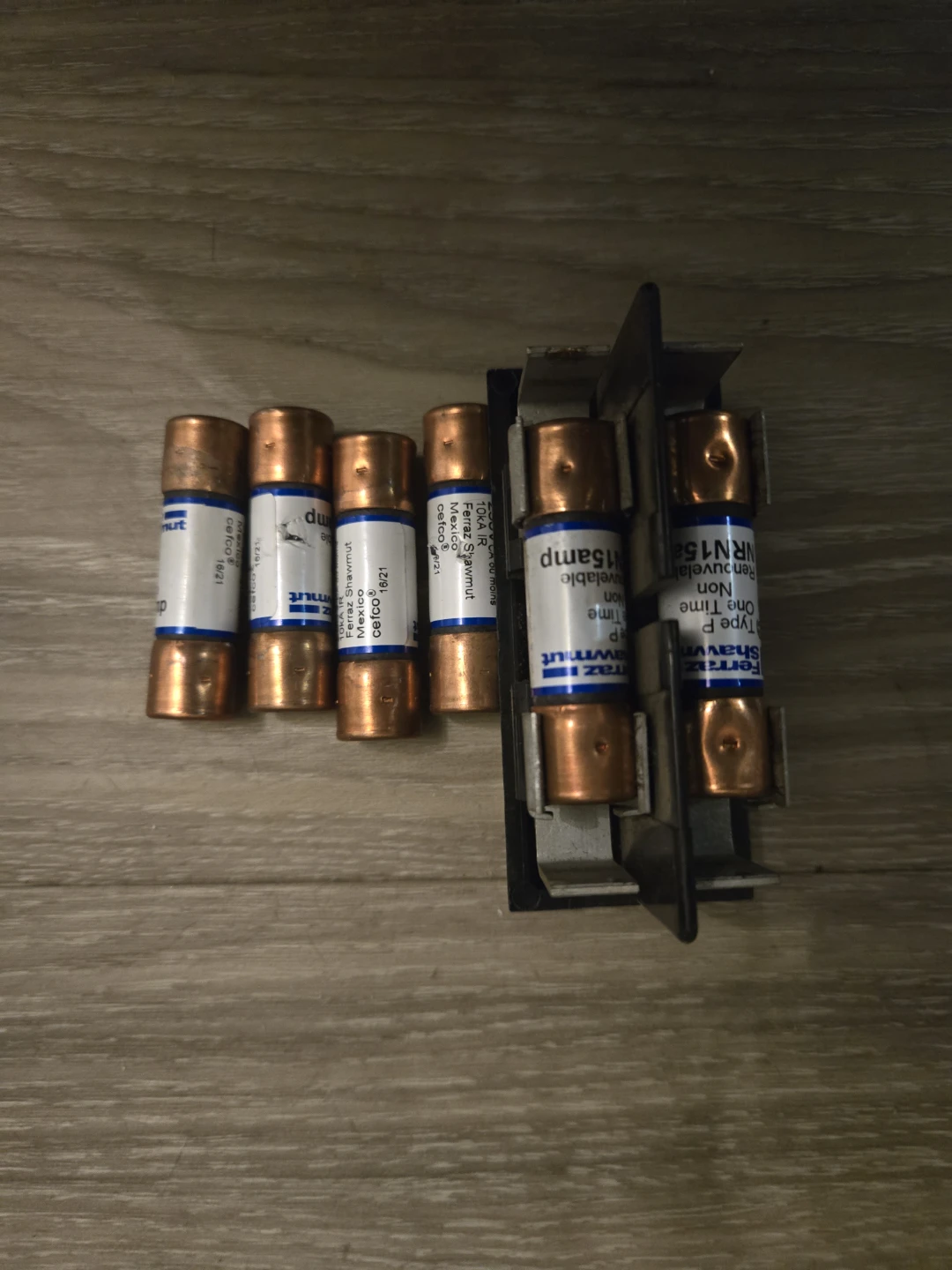 Assorted Fuses (Ferris, Gould) - photo 4