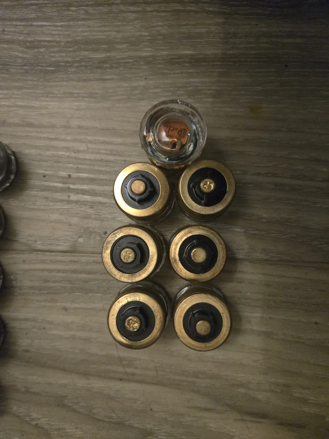 Assorted Fuses (Ferris, Gould) - photo 3