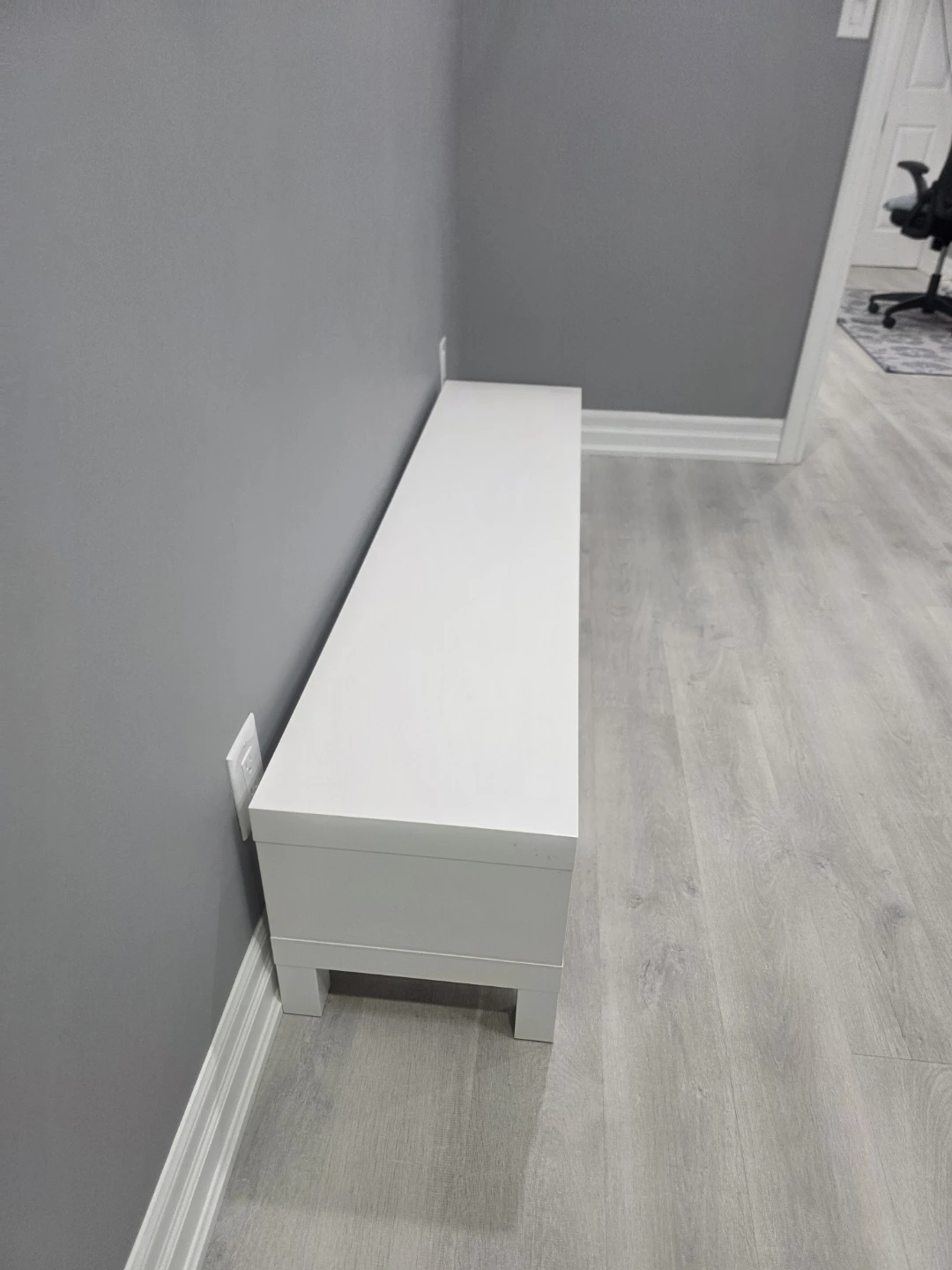 White Entertainment Unit / Bench - photo 2