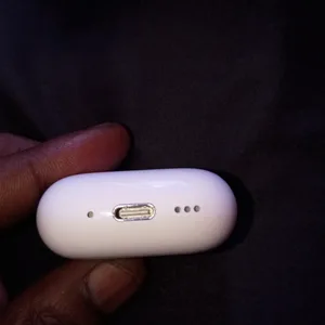 Apple AirPods Pro Charging Case