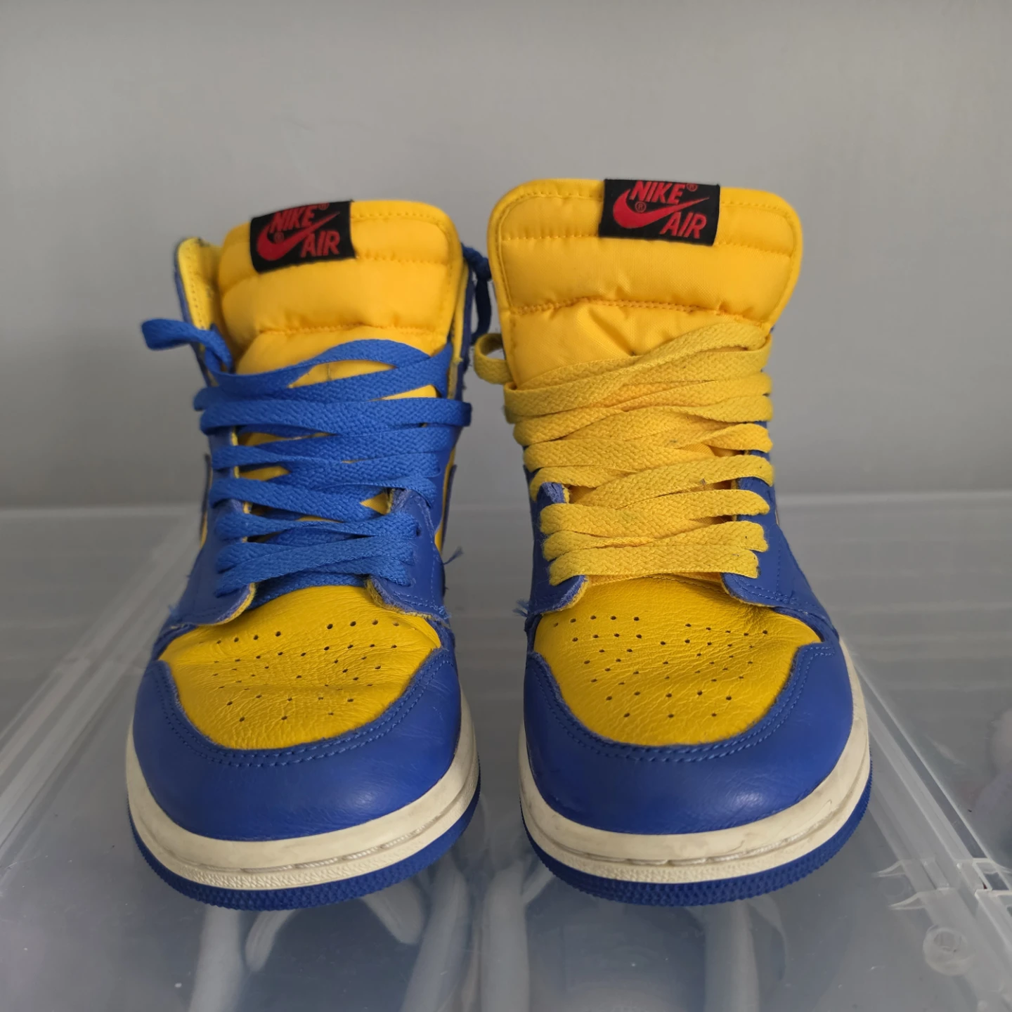 Womens 7.5 Nike Air Jordan 1 High Yellow Blue Sneakers - EUC - photo 2