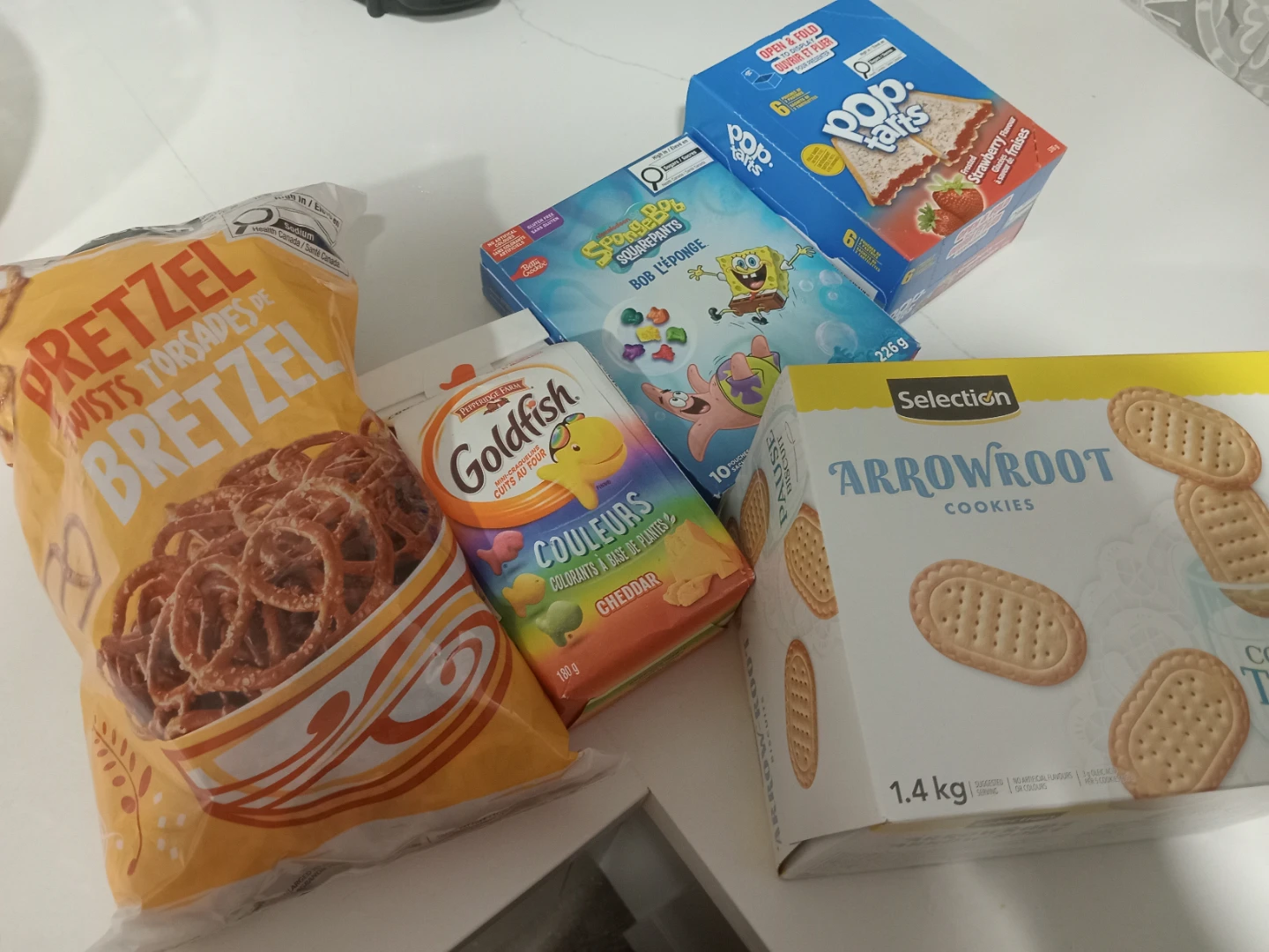 FREE Snack Bundle 🍪🥨🍓 - photo 2