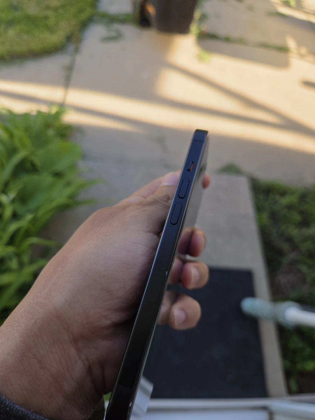 Apple iPhone 15 - photo 4