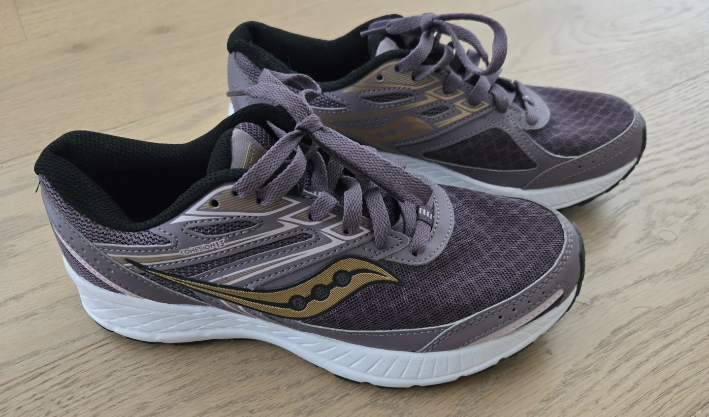 NEW Saucony Cohesion 13 Women's Running Shoes - Size 37