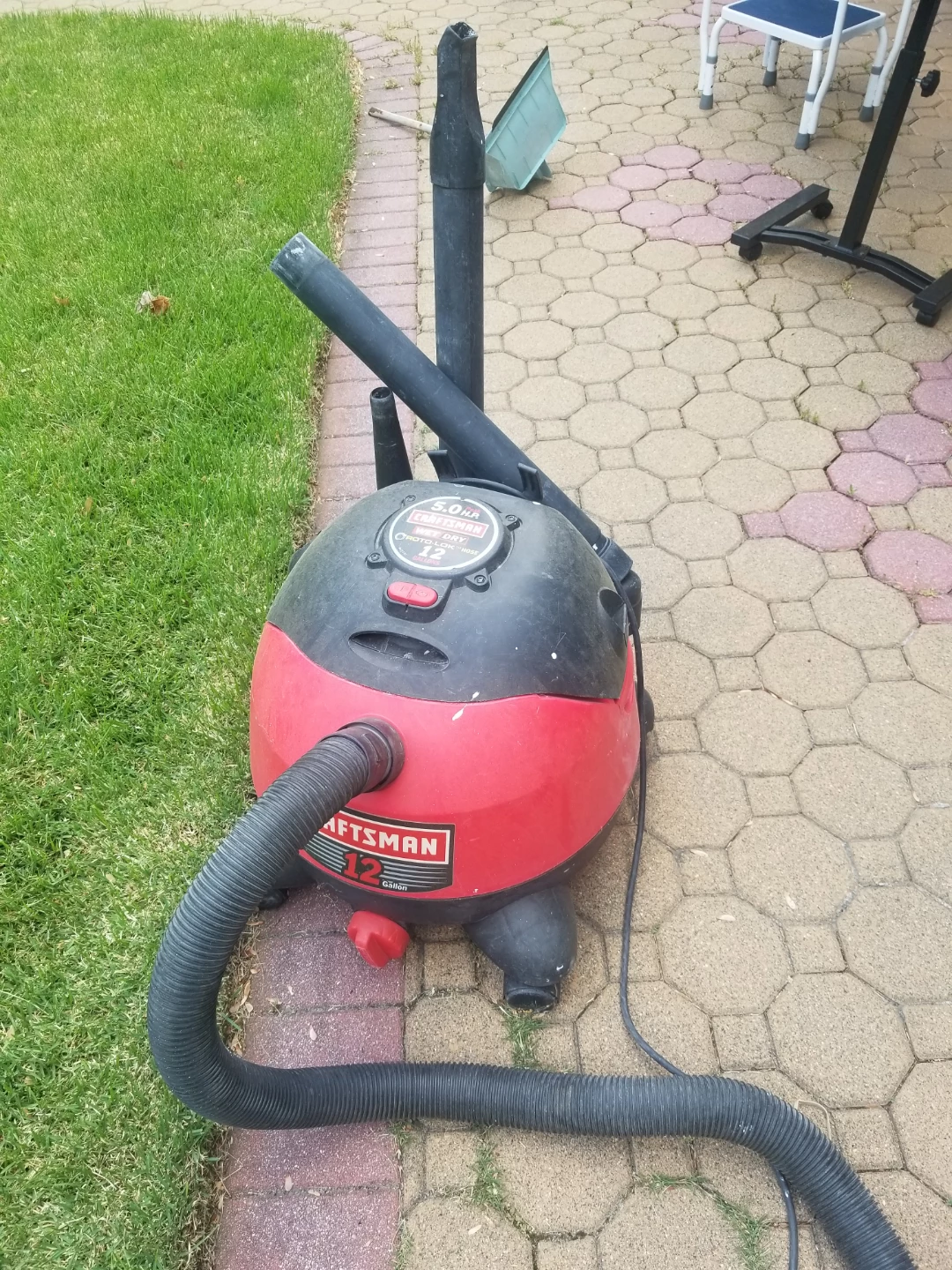 Wet and dry vacuum cleaner - photo 4