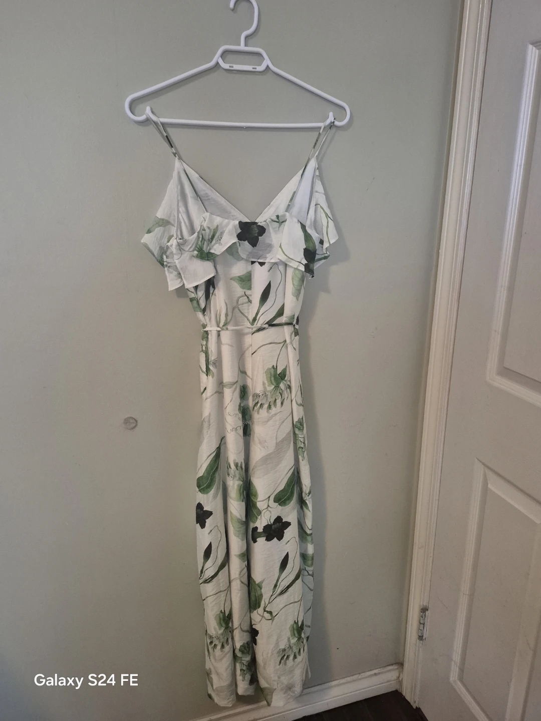 H&M Flounce-Trimmed Jumpsuit Size S - photo 3