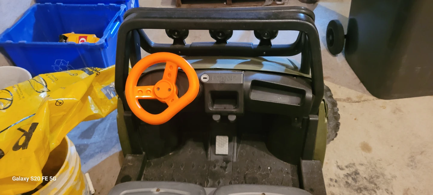Power Wheels Jeep Ride-On Toy - photo 4