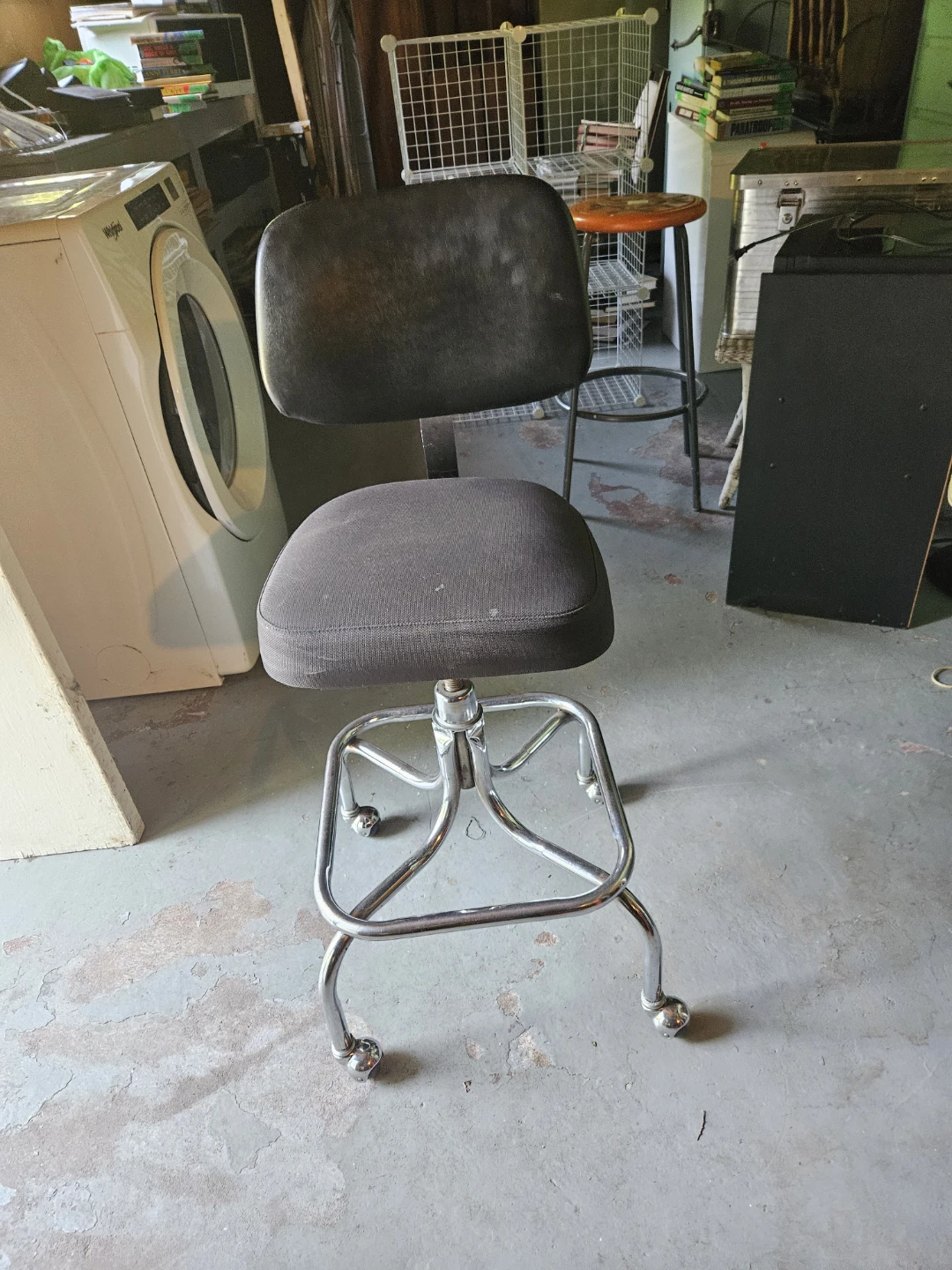Adjustable Rolling Stool Chair - photo 2