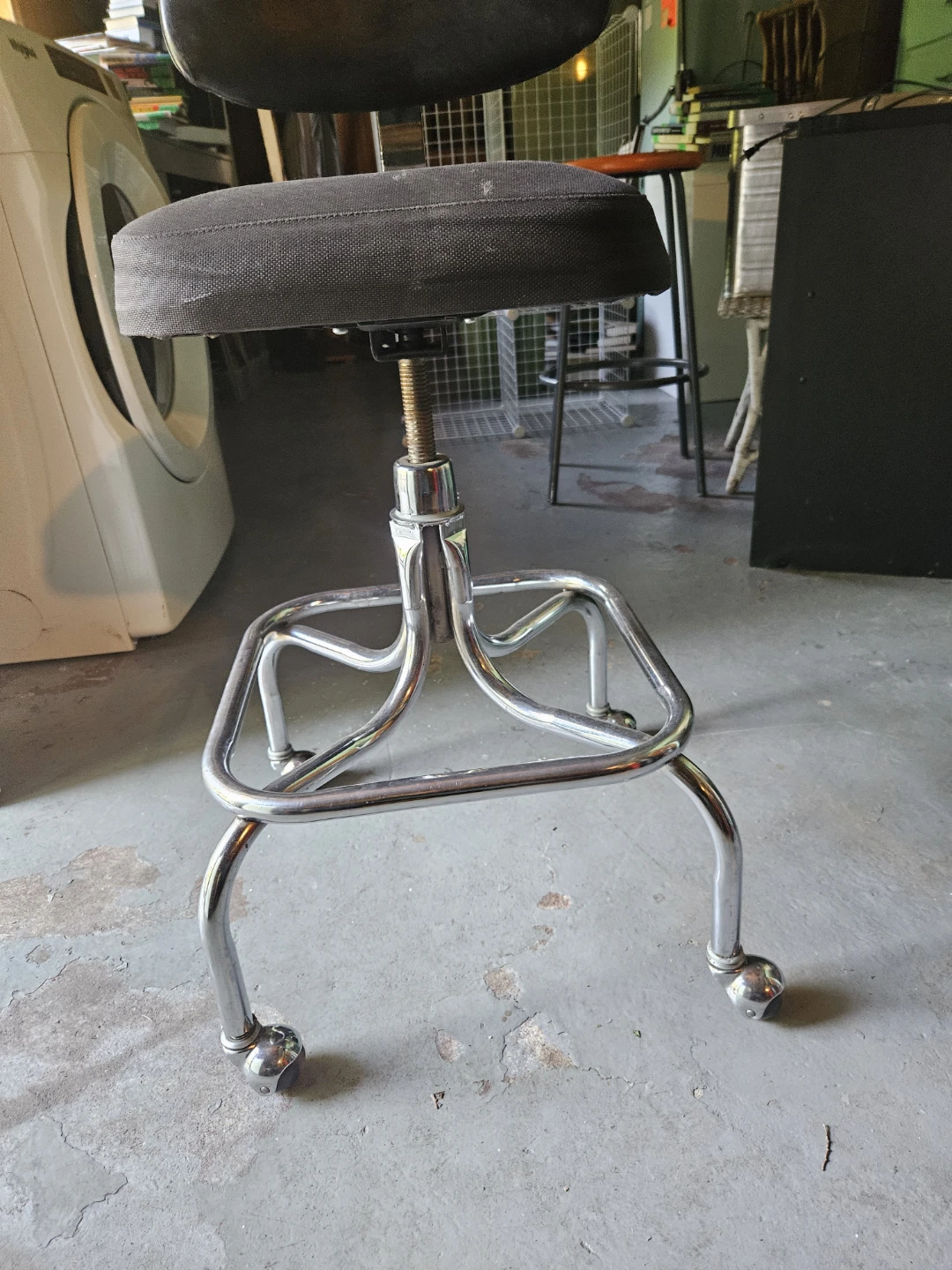 Adjustable Rolling Stool Chair - photo 3