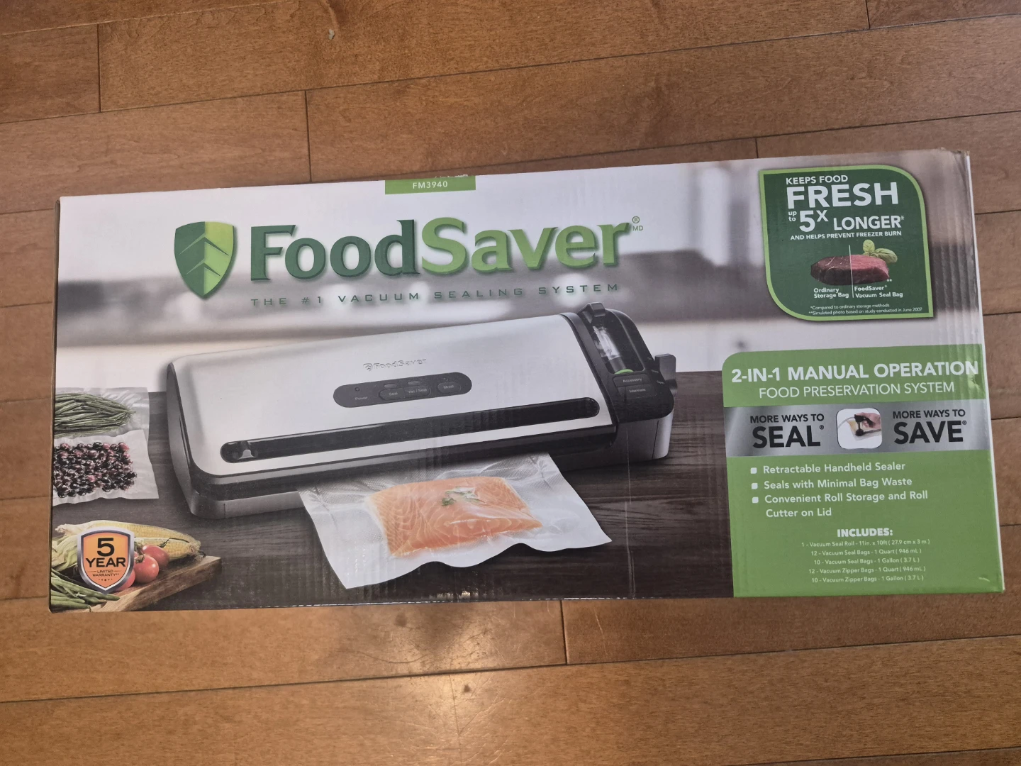 FoodSaver FM3940 Vacuum Sealer