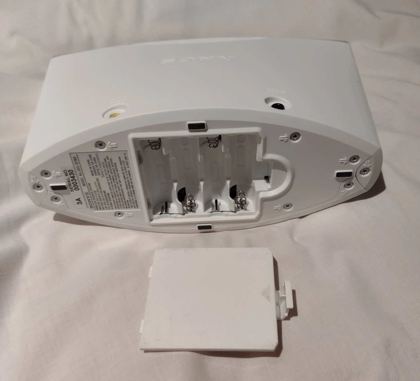 Sony Portable Speaker with Remote and AC Adapter - photo 2