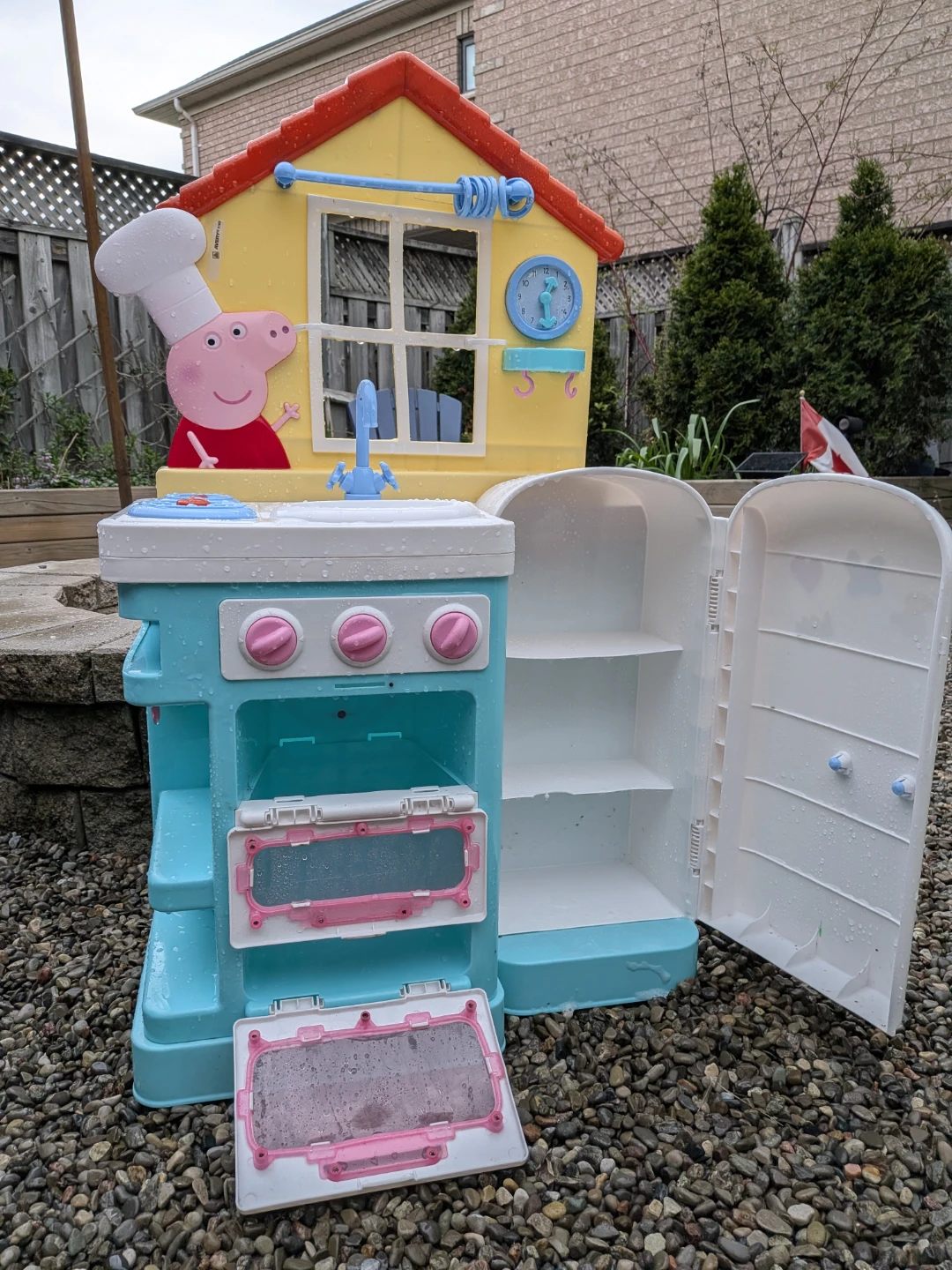 Peppa Pig Play Kitchen and Refrigerator - photo 4
