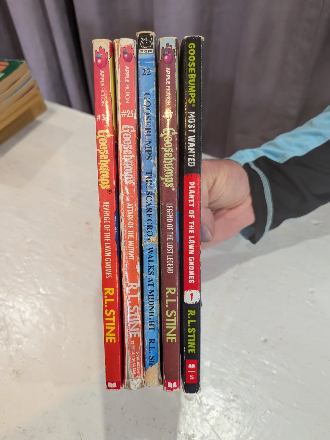 R.L. Stine Goosebumps Book Collection - photo 4