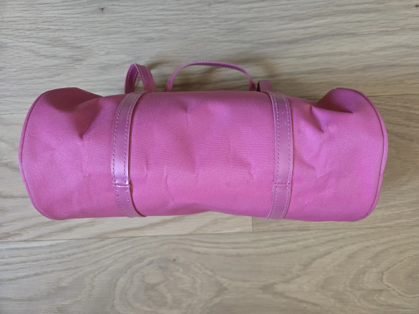 Pink Barrel Handbag Clinique Makeup Bag - photo 4