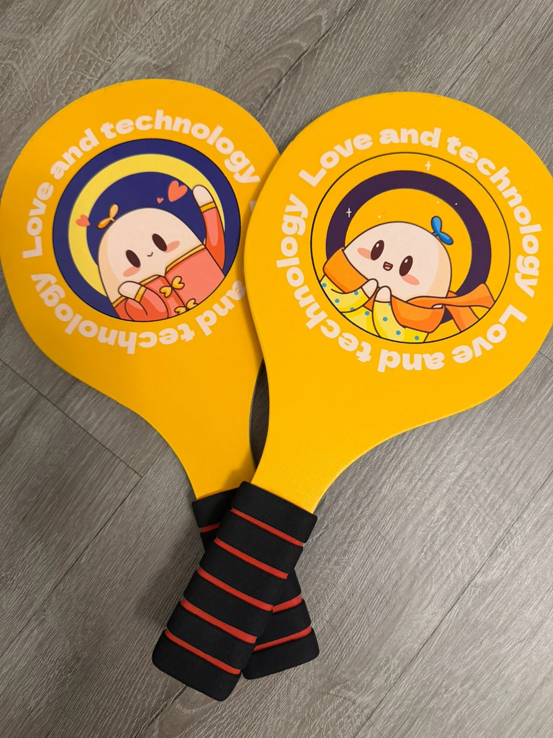 Set of 2 Yellow Paddles with Cute Cartoon Design