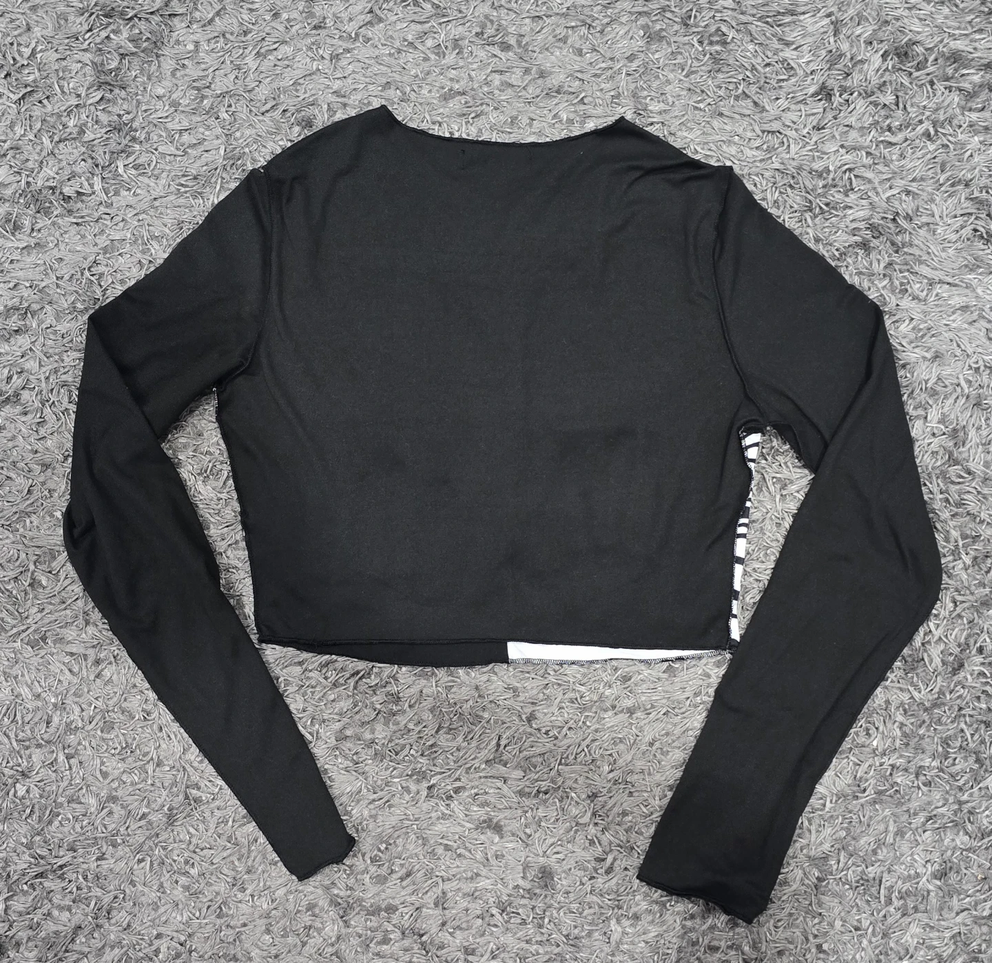 Long Sleeve Patchwork Crop Top - photo 2