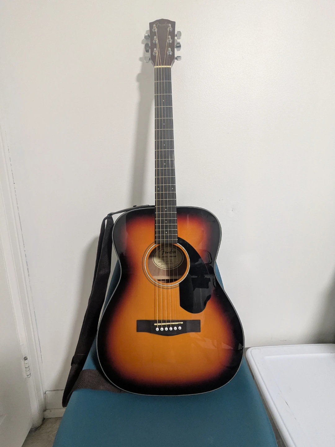 Fender CC-60S Concert Acoustic Guitar Sunburst - photo 2