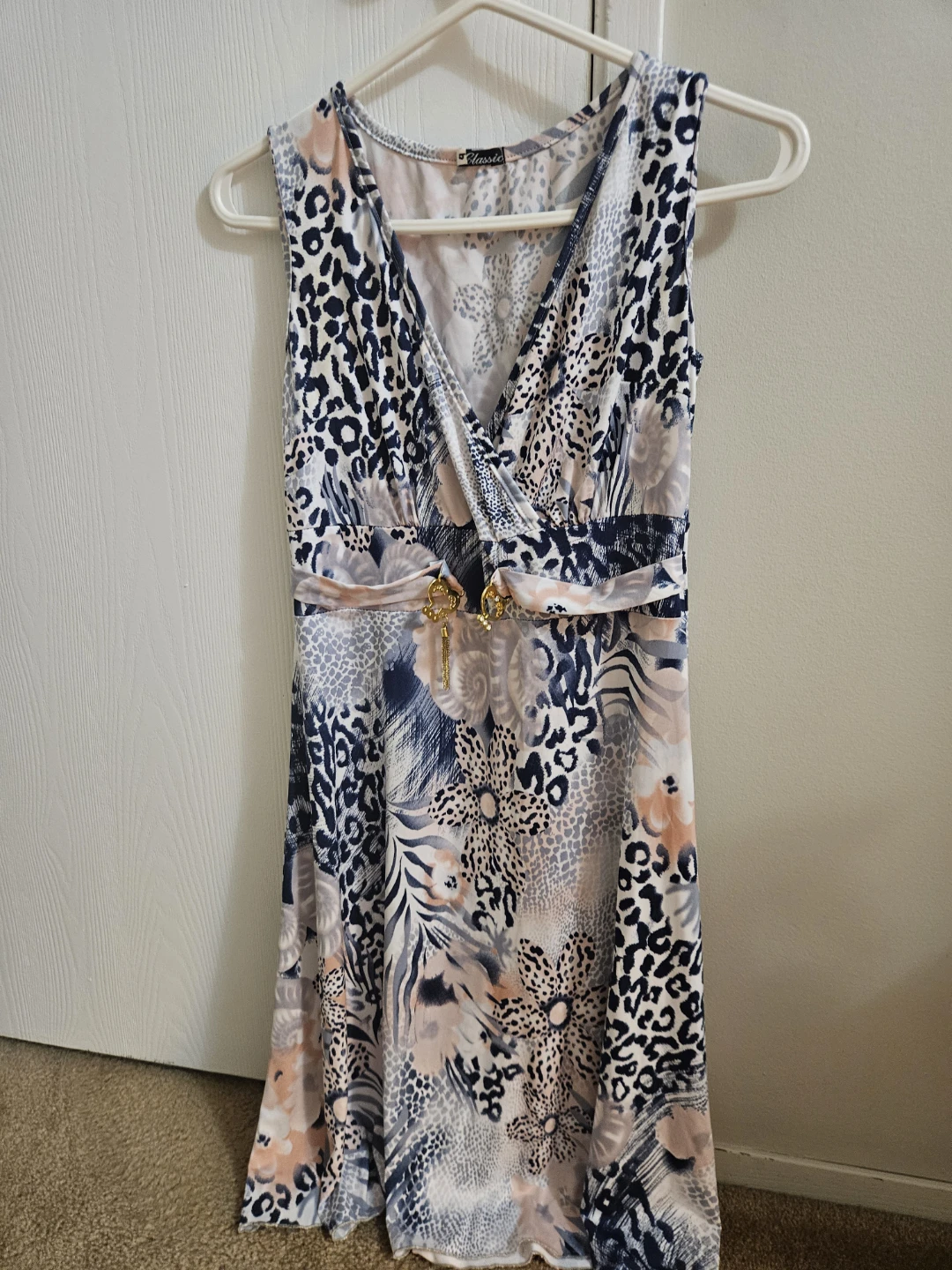 Classic Women's Sleeveless Maxi Dress
