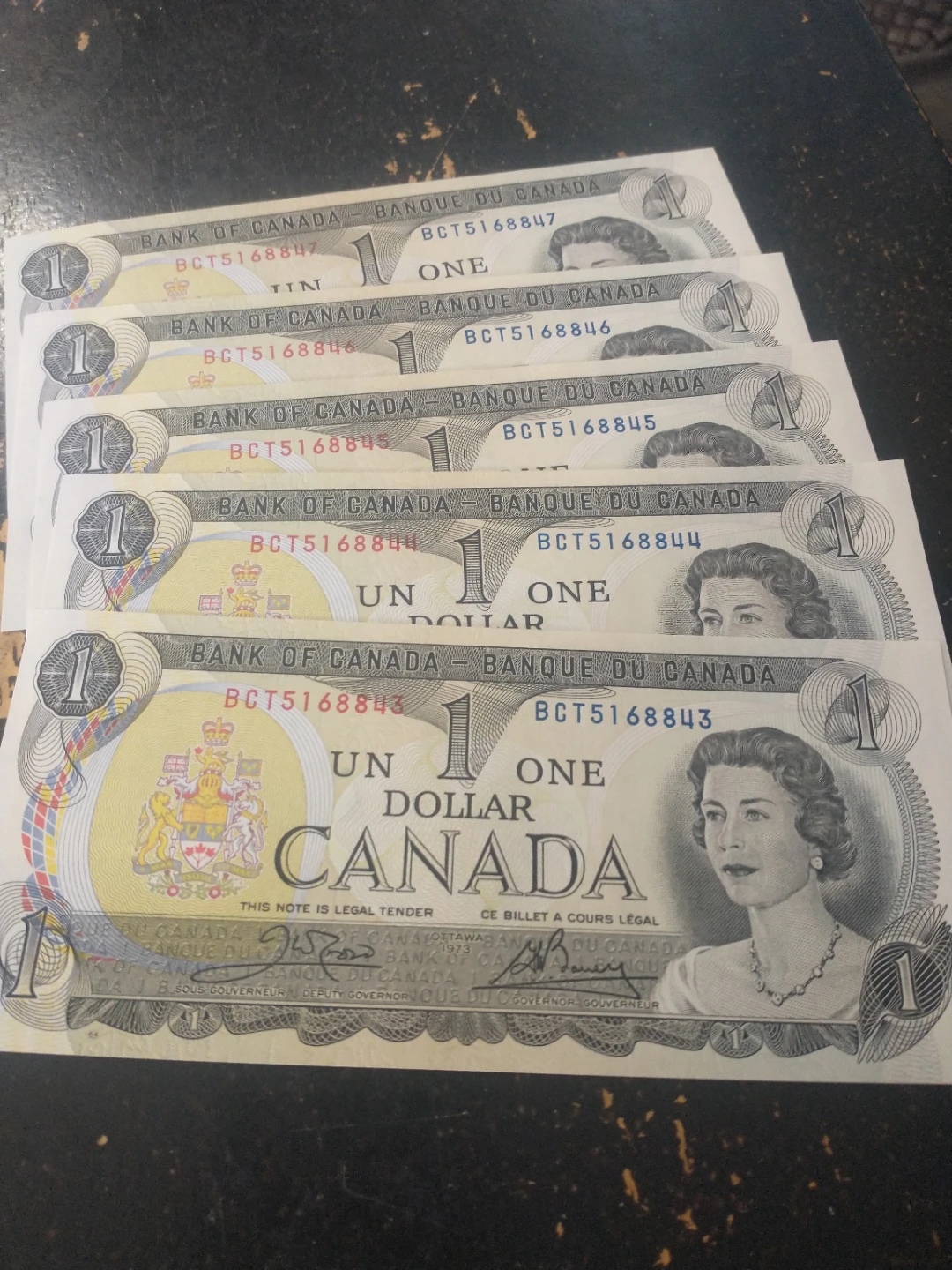 1973 Canada uncirculated 5 consecutive $1 banknotes ends ~8847 - photo 3