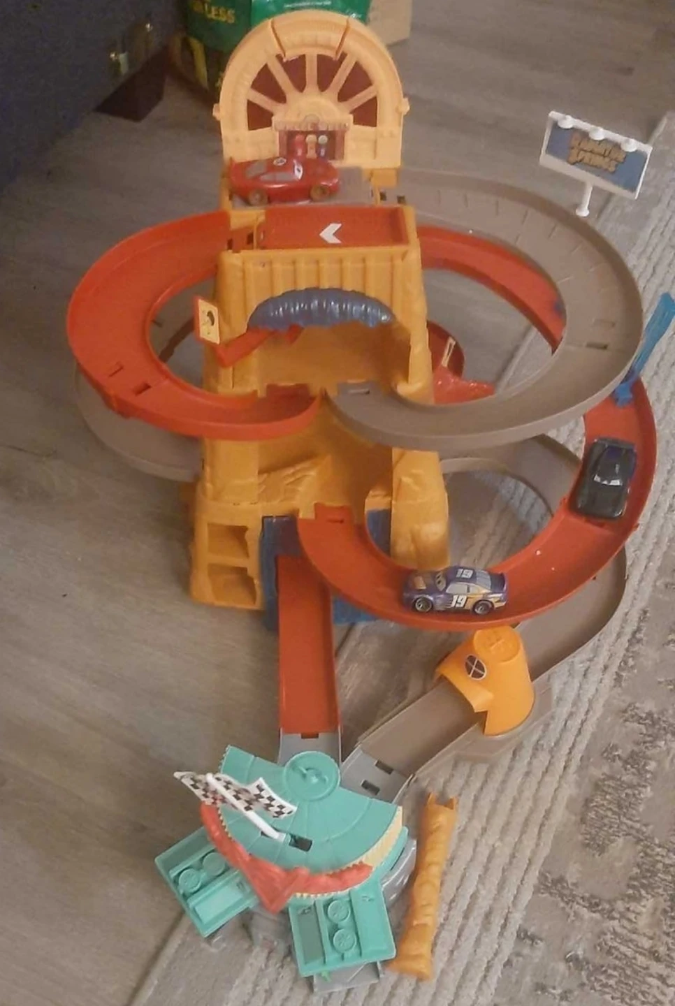 Disney Pixar Cars Spiral Playset - photo 2