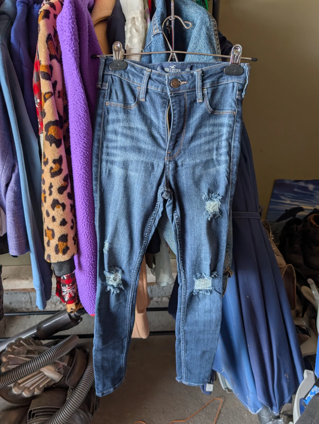 Hollister Women's Ripped Blue Jeans - Size 26