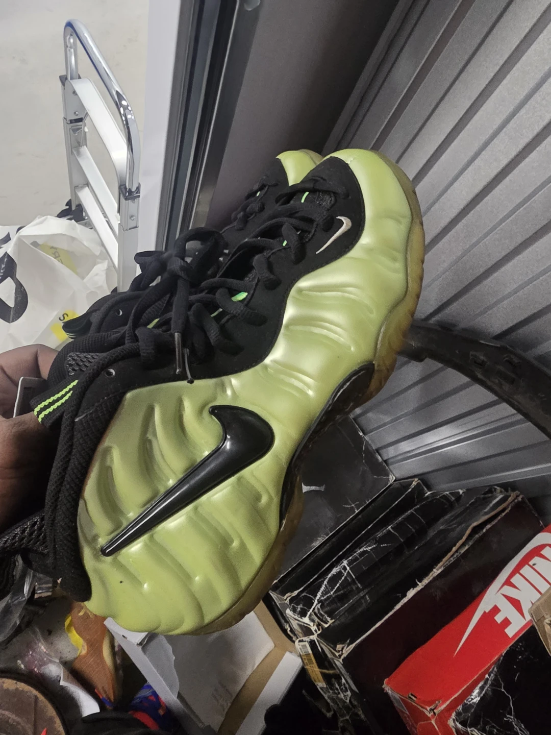 Nike Air Foamposite One electric green