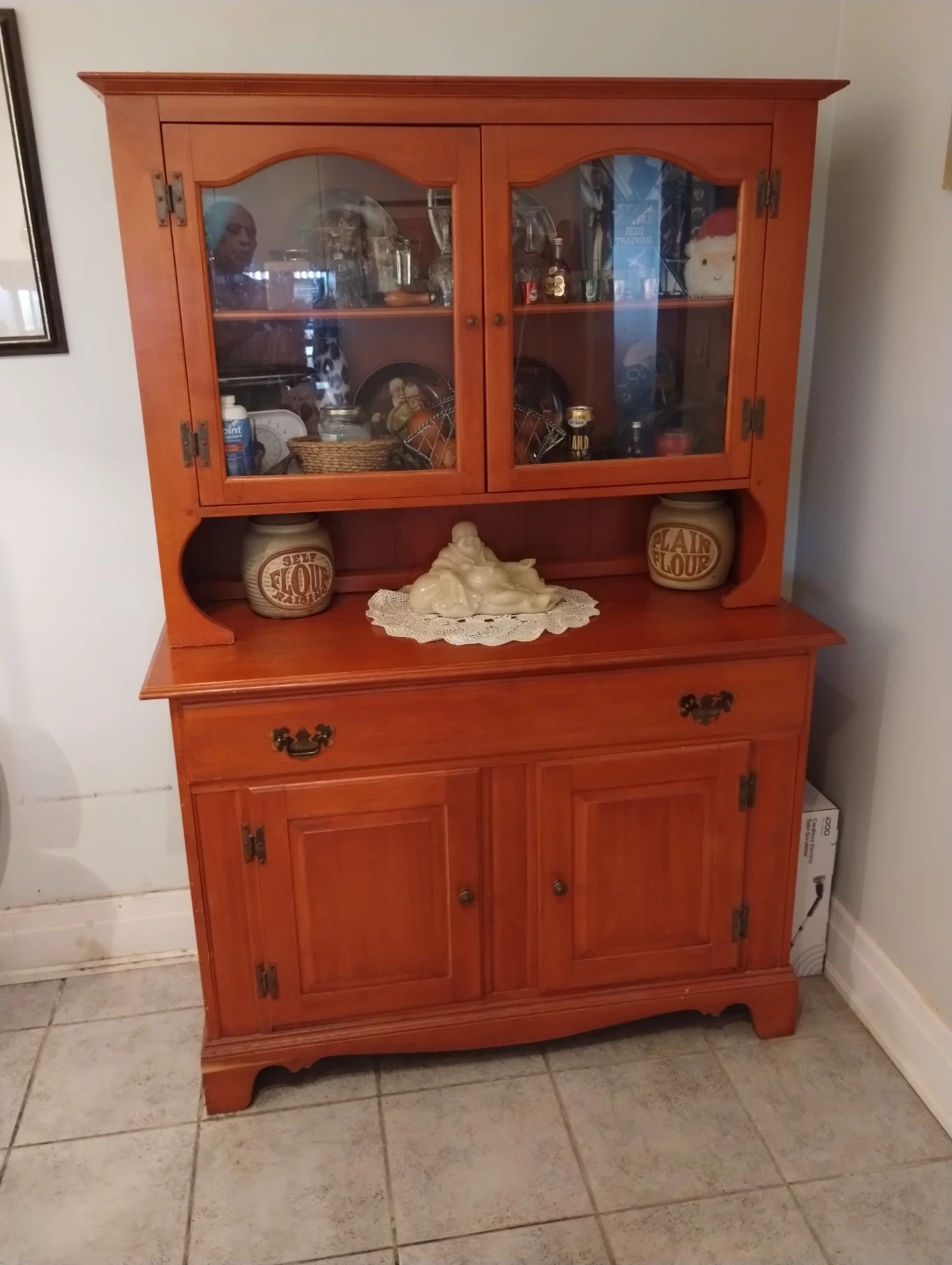 Kitchen cabinet & hutch