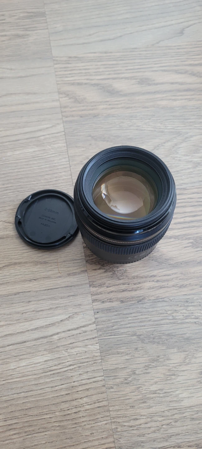 Canon USM EF 85mm f1.8 AF lens - photo 2