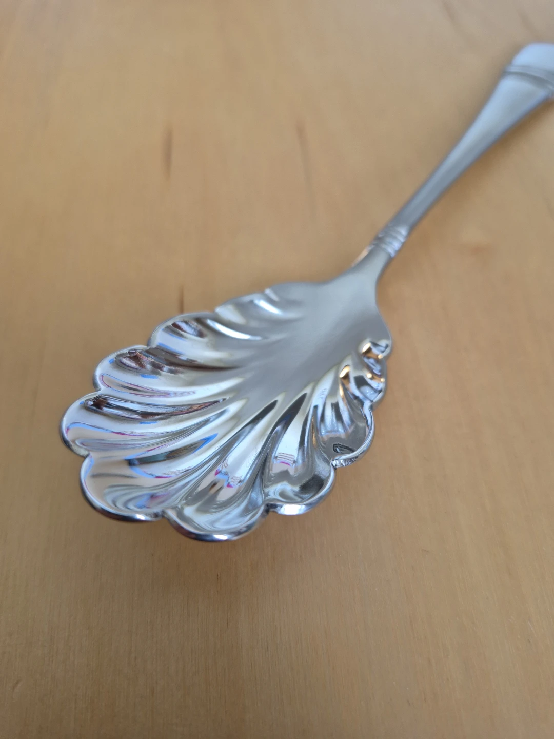3 Luxury Serving Spoons (2 Large) + Sugar Spoon (Shell Shape)