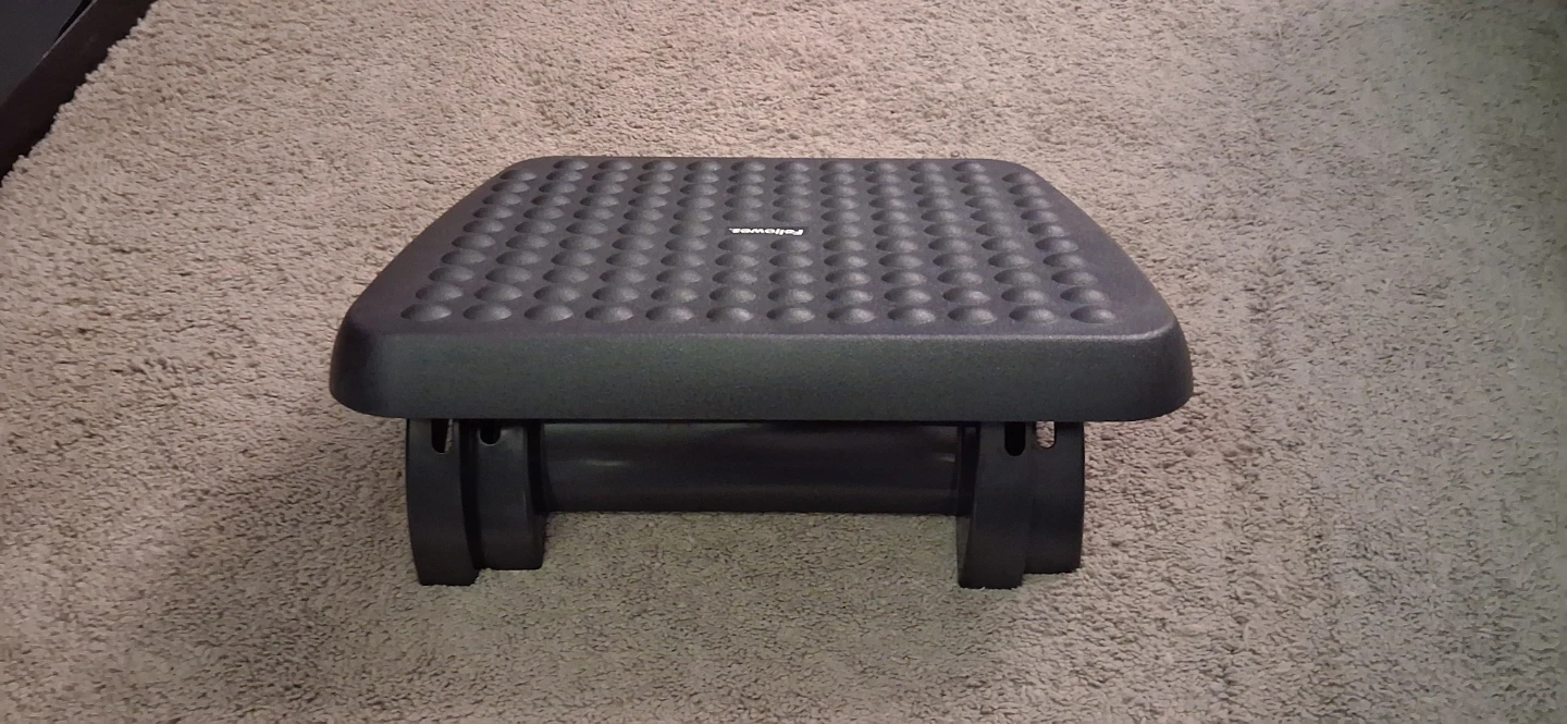 Fellowes Footrest - photo 2