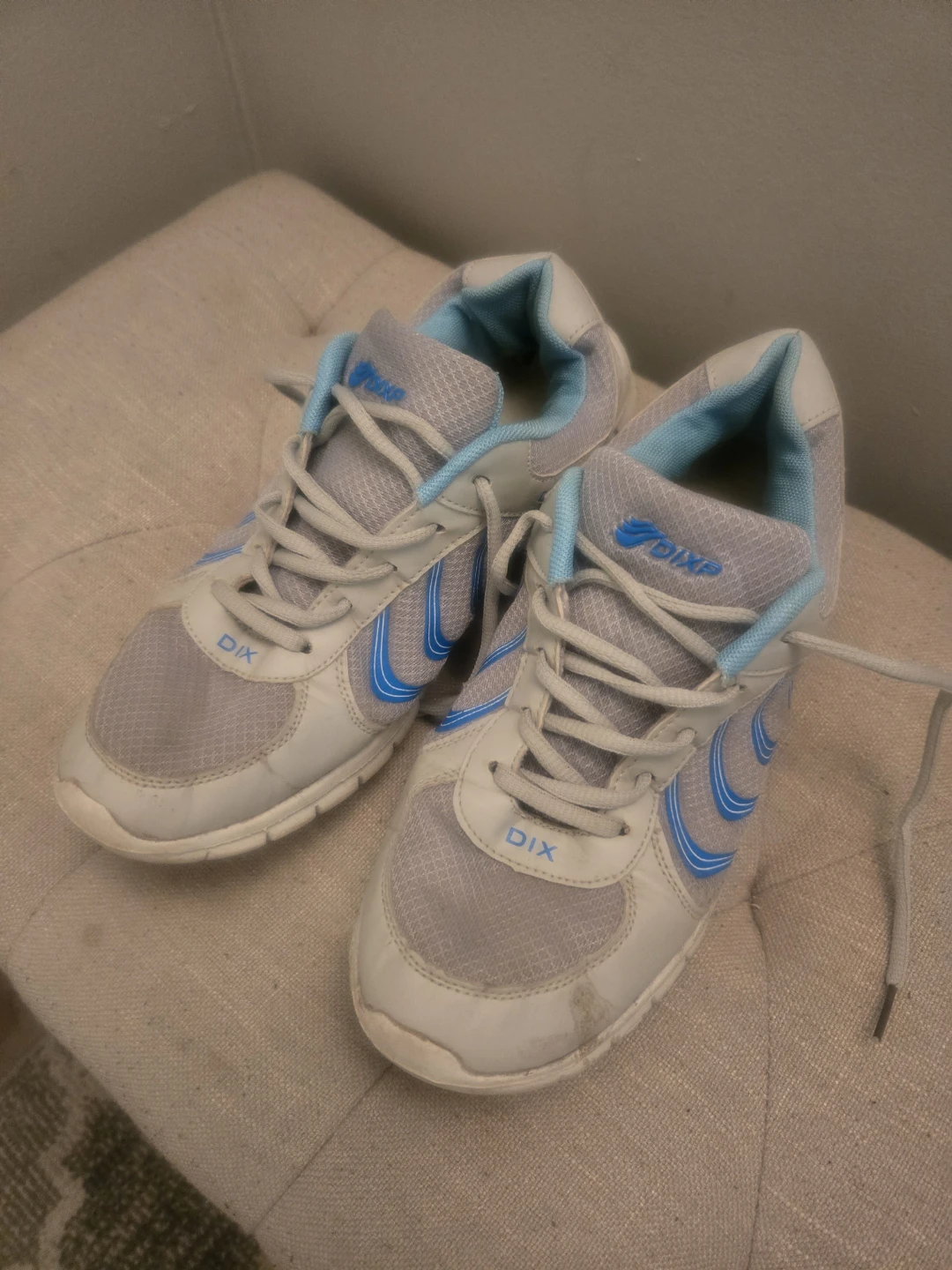 DIX Running Shoes - Women's US 8.5
