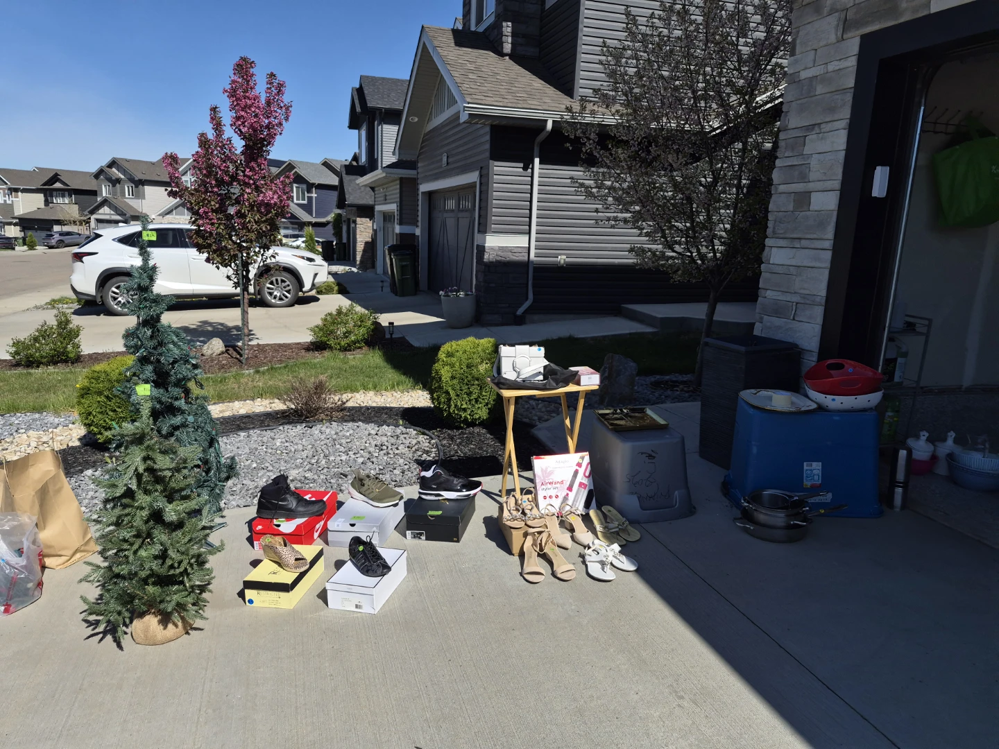 Weekend Garage Sale - photo 4