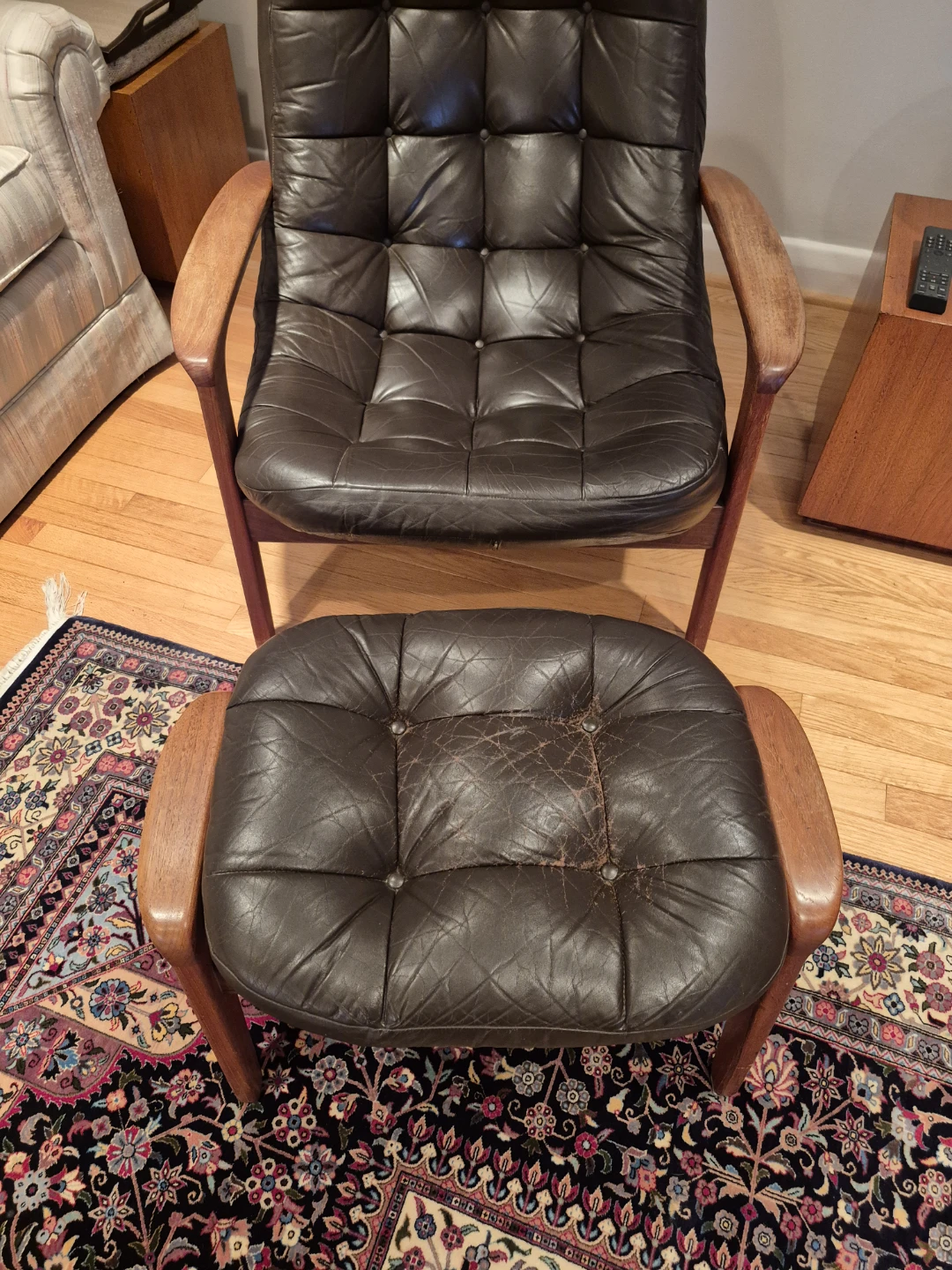 Vintage MCM Scoop Chair with Ottoman by R Huber & Co [Leather] - photo 5