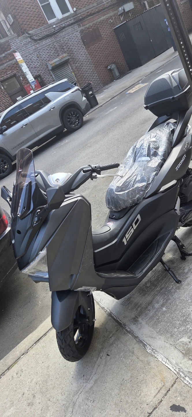Zoumt 150 Scooter - photo 2