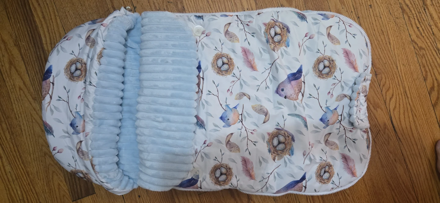 Baby Nest Lounger - Bird and Feather Print