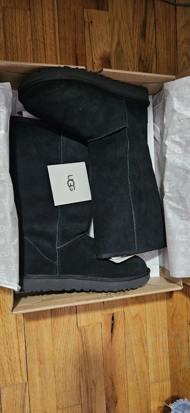 Women's UGG Classic Tall II Animal in black Size 7 - photo 4