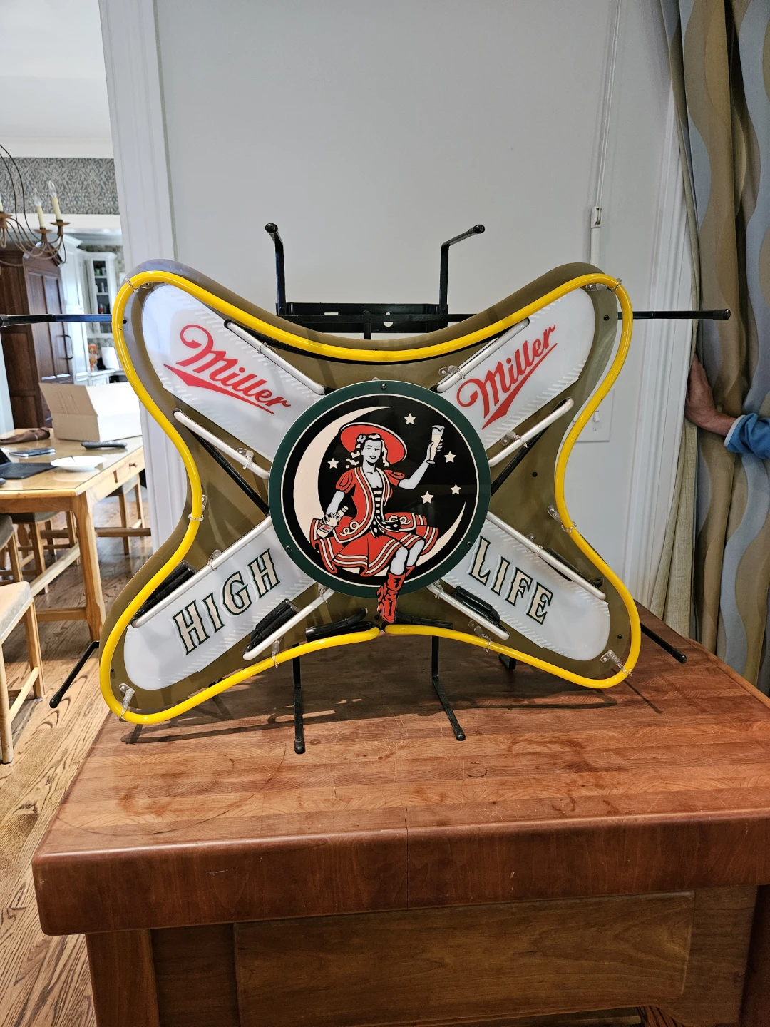 Miller High Life Neon Sign - photo 2