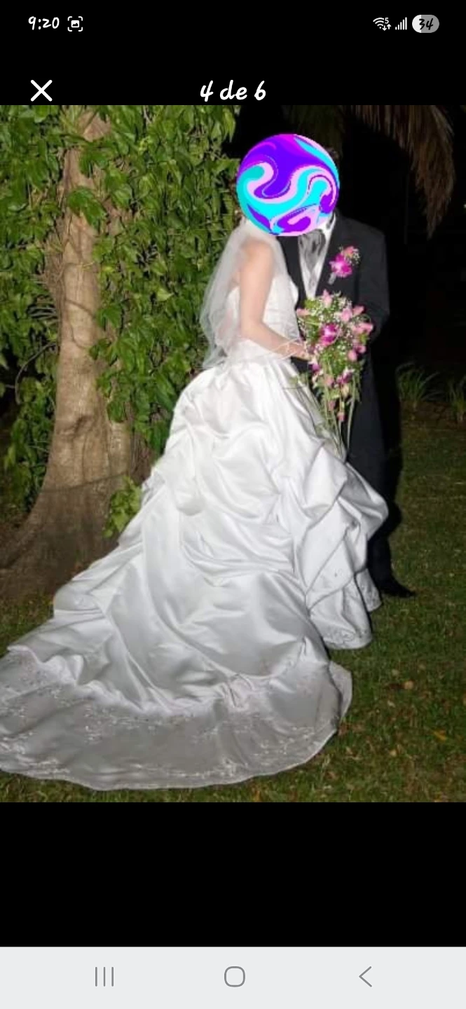 White Wedding Dress with Veil - photo 2