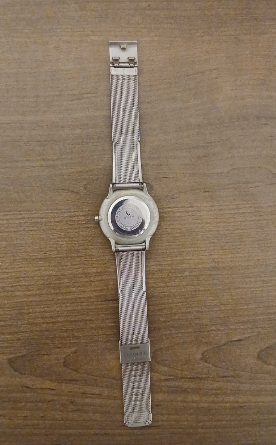 Vintage Ferrari Yellow Dial Mesh Band Watch - photo 2