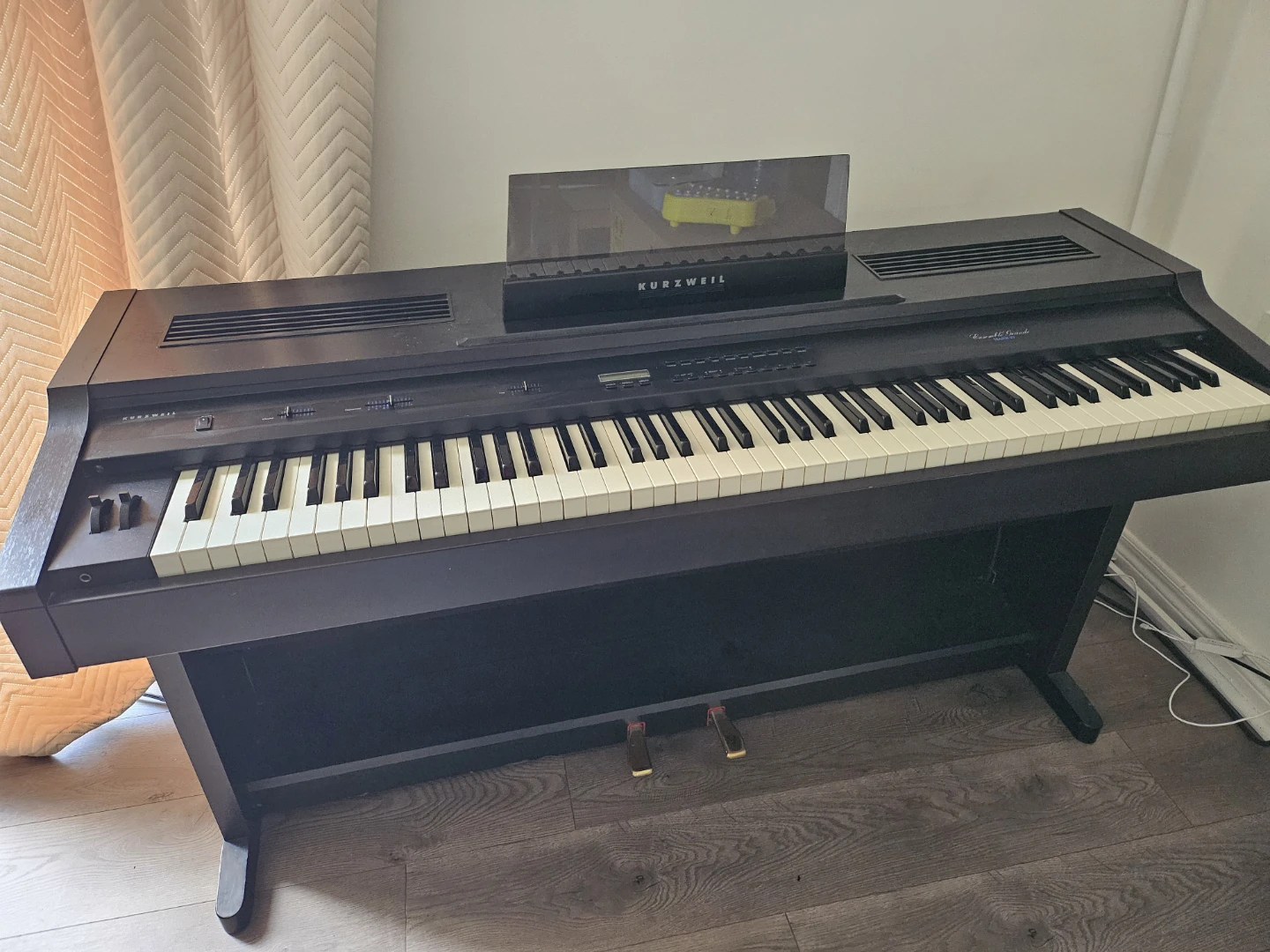 Free: (Repair/project) Kurzweil Mark IV Digital Piano