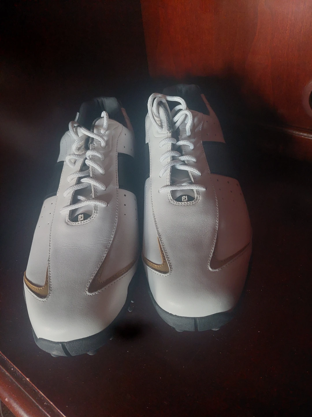Golf Shoes size 10.5 White/Black/Gold - photo 2
