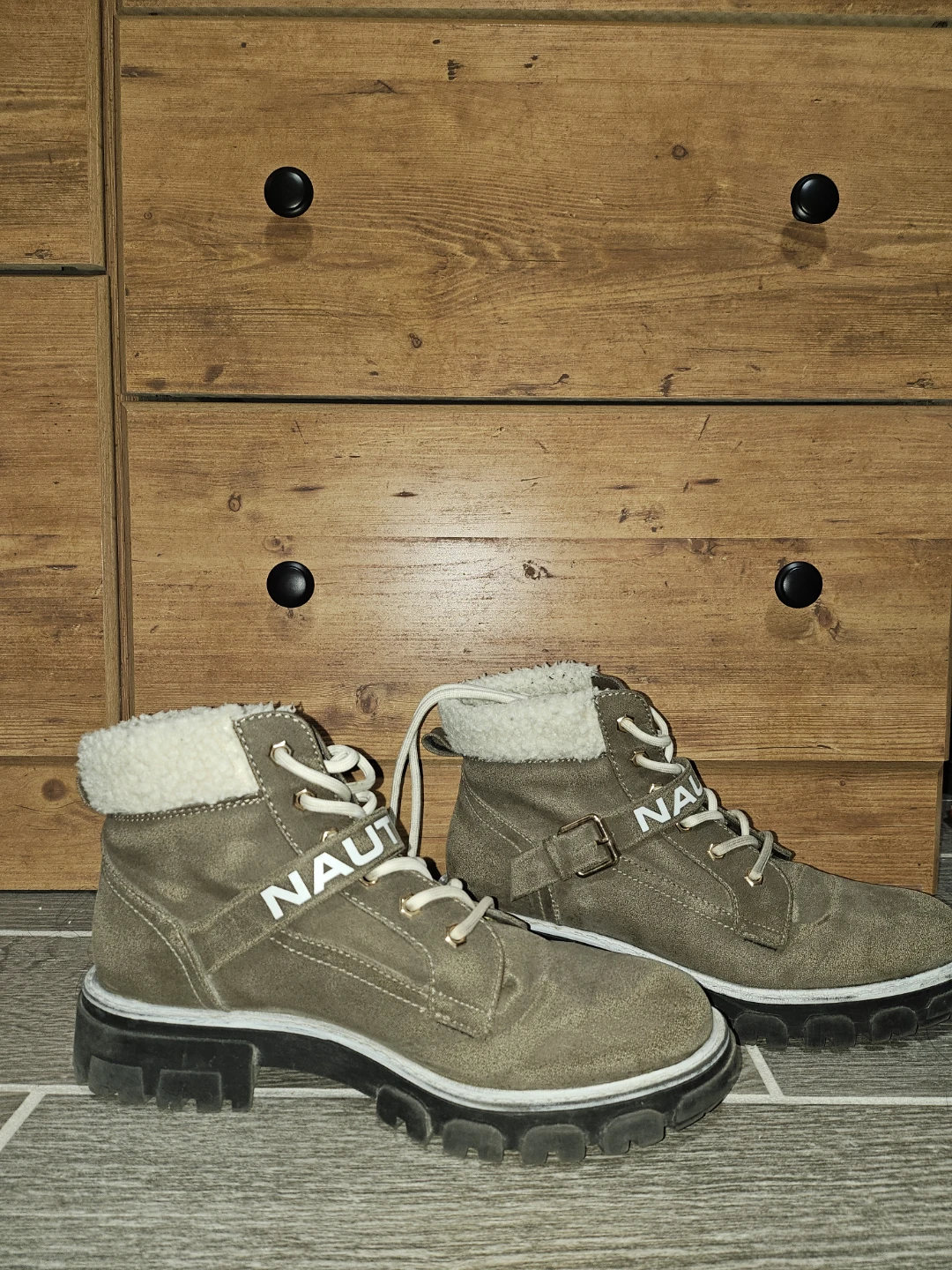 Nautica Women's Faux-Sherpa Hiking Boots (Worn only 3 times!) - photo 4