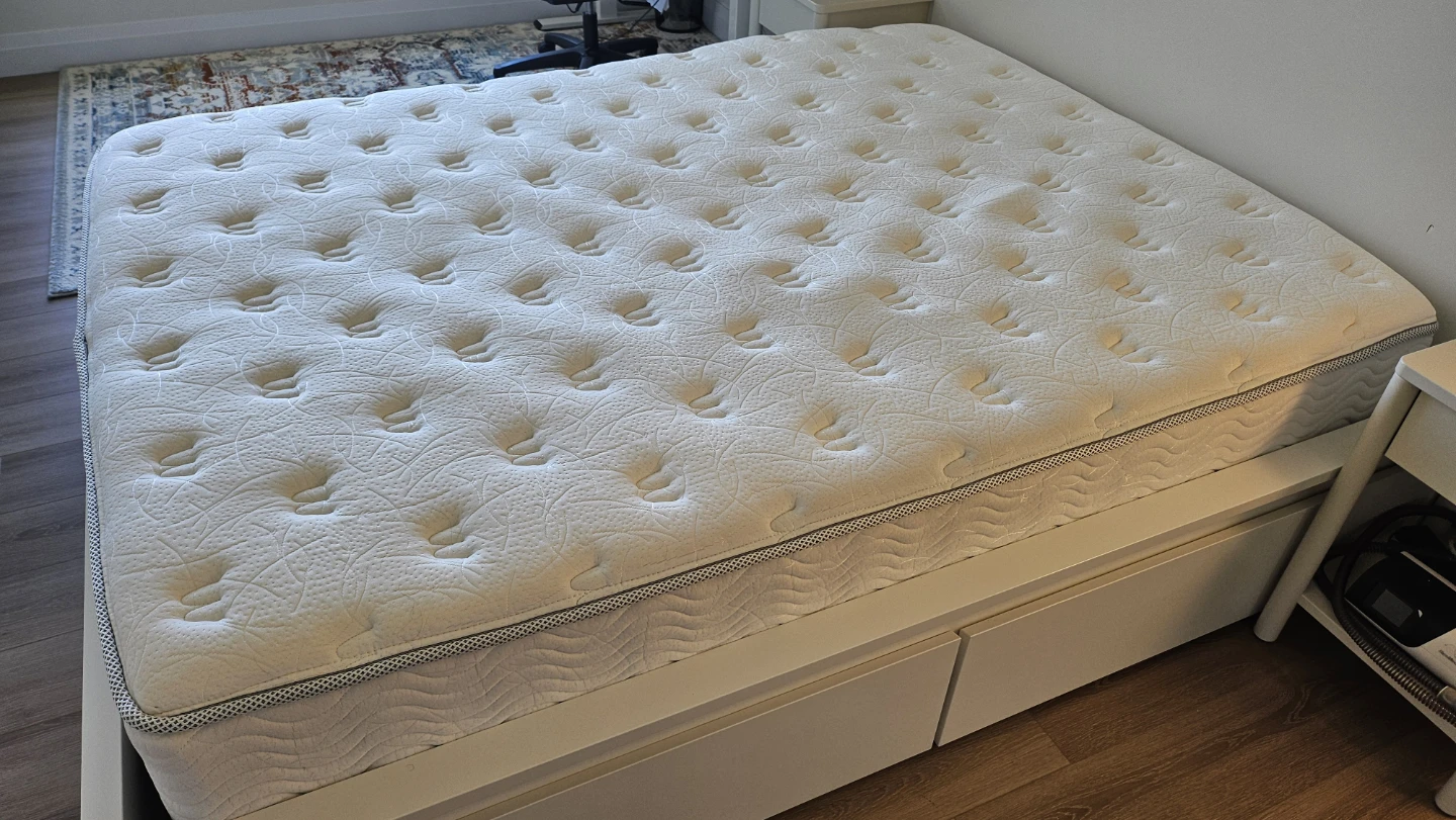 Queen Size Mattress - photo 2