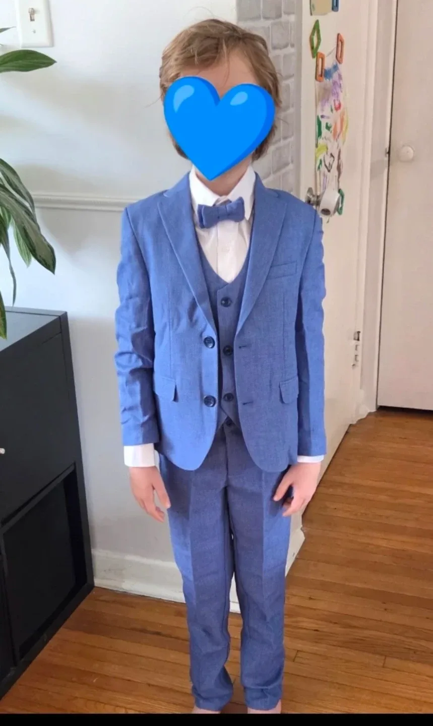 Boy's Blue Suit Size 8 Years + Shoes 👔